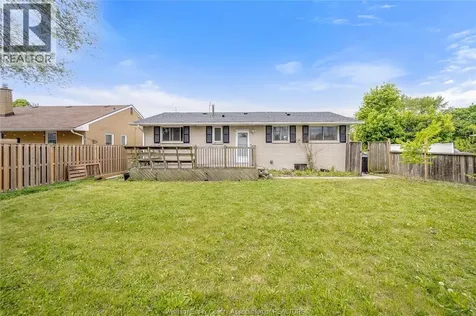 1038 Dot Avenue Windsor ON N9C 3H8