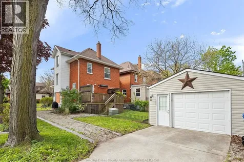 108 Montrose Street Windsor ON N8X 1A3