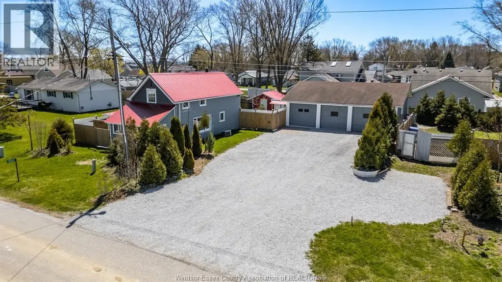 1057 Oak Avenue Kingsville ON N9Y 3T6