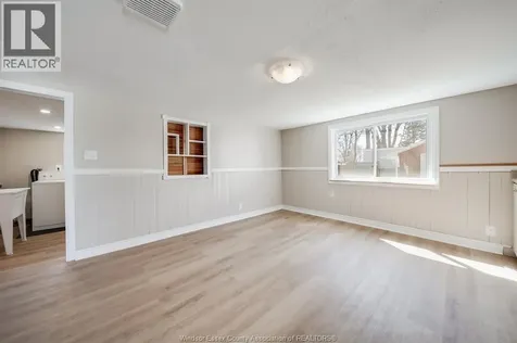 1057 Oak Avenue Kingsville ON N9Y 3T6