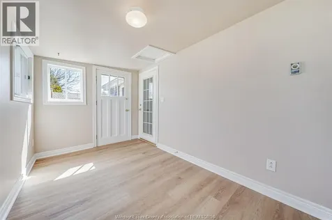 1057 Oak Avenue Kingsville ON N9Y 3T6