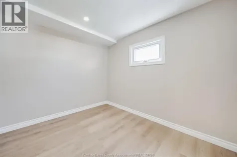 1057 Oak Avenue Kingsville ON N9Y 3T6