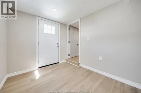 1057 Oak Avenue Kingsville ON N9Y 3T6