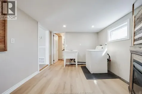 1057 Oak Avenue Kingsville ON N9Y 3T6