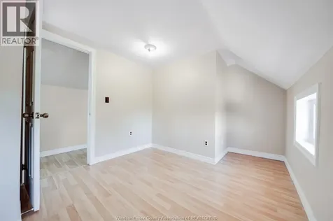 1057 Oak Avenue Kingsville ON N9Y 3T6