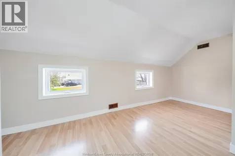 1057 Oak Avenue Kingsville ON N9Y 3T6