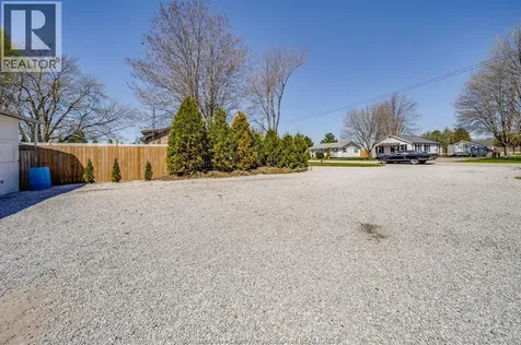 1057 Oak Avenue Kingsville ON N9Y 3T6