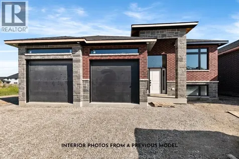 52 Redwood Avenue Cottam ON N0R 1B0