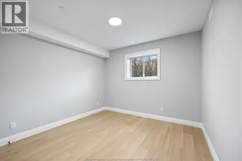 52 Redwood Avenue Cottam ON N0R 1B0