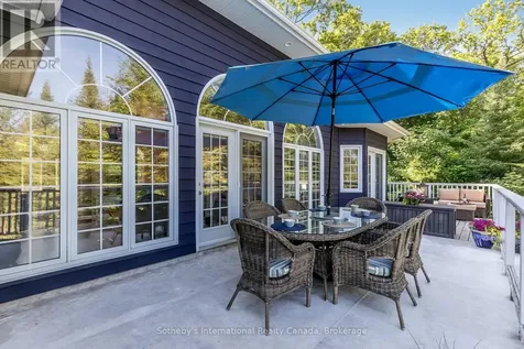 679 Sandy Bay Road Tiny ON L9M 0H6