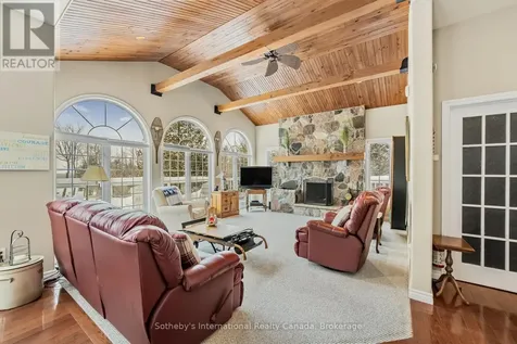 679 Sandy Bay Road Tiny ON L9M 0H6