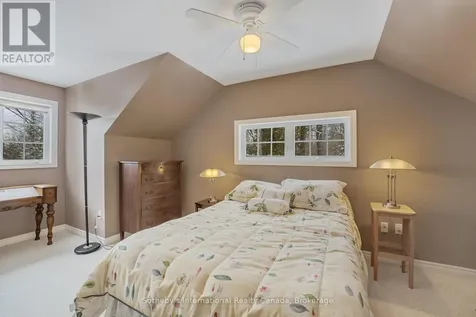 679 Sandy Bay Road Tiny ON L9M 0H6