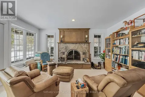 679 Sandy Bay Road Tiny ON L9M 0H6