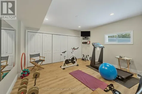 679 Sandy Bay Road Tiny ON L9M 0H6