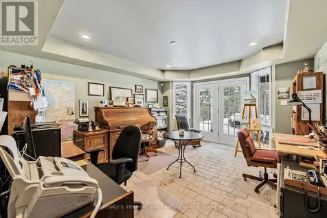 679 Sandy Bay Road Tiny ON L9M 0H6