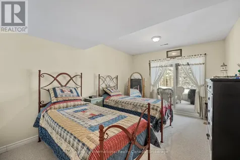 679 Sandy Bay Road Tiny ON L9M 0H6