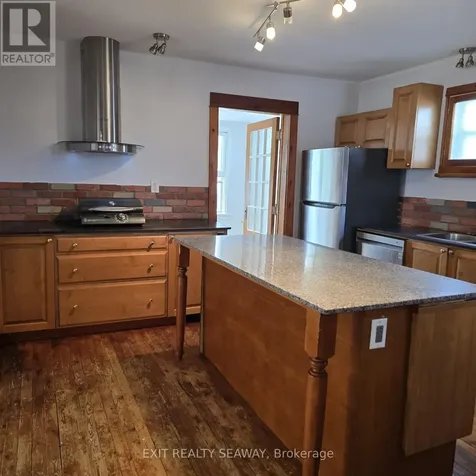 140 Belmont Street Cornwall ON K6H 4Z3