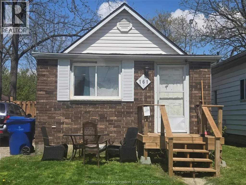 161 Wellington East Street Chatham ON N7M 3P2