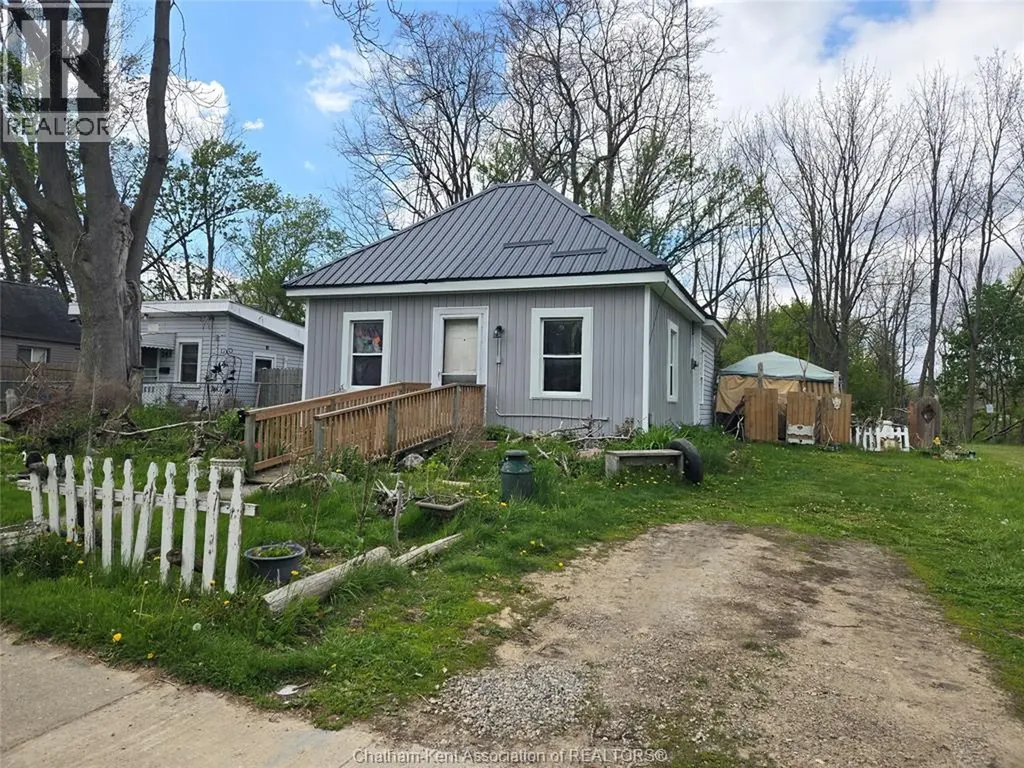 249 King St E Street Chatham ON N7M 3N3
