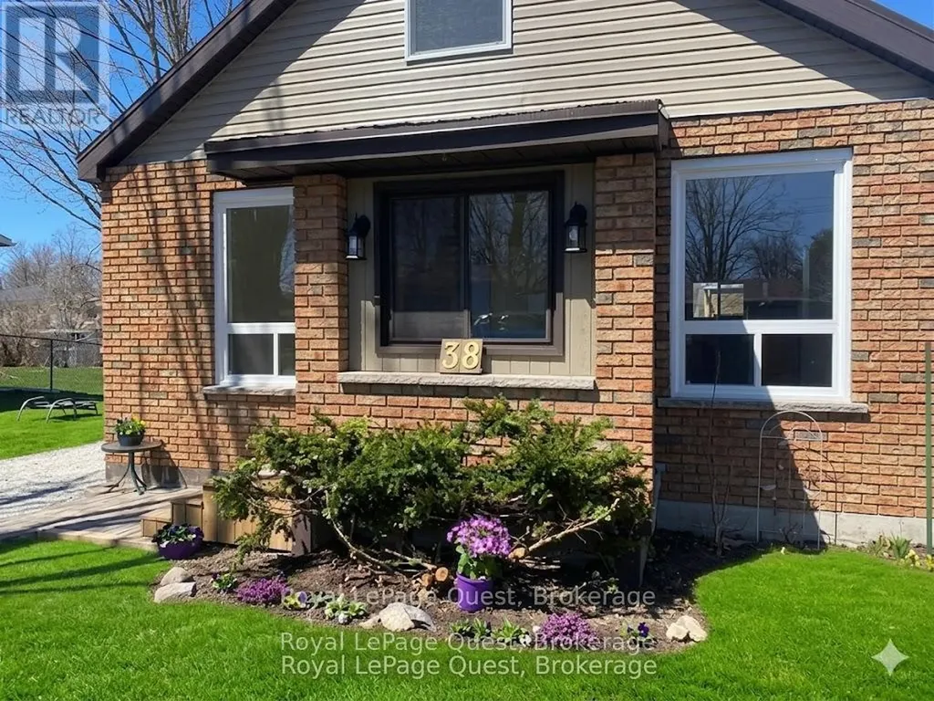 38 Adair Street Orillia ON L3V 2X2