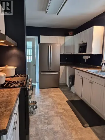 141 Richard Street Sarnia ON N7T 1S6