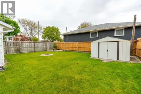 736 Southern Avenue Sarnia ON N7T 7E3