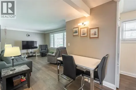 736 Southern Avenue Sarnia ON N7T 7E3