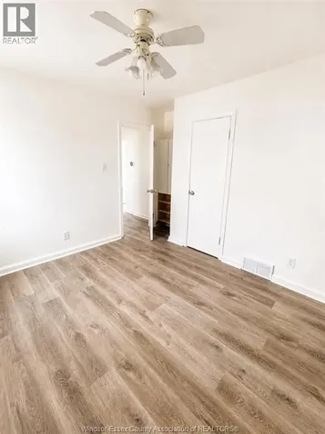 1435 Hickory Windsor ON N8Y 3S8