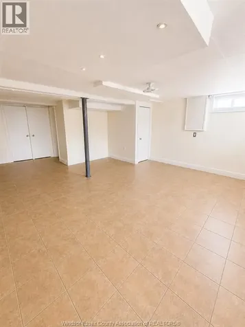 1435 Hickory Windsor ON N8Y 3S8