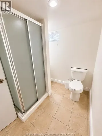 1435 Hickory Windsor ON N8Y 3S8