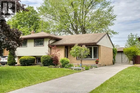 1043 Westchester Drive Windsor ON N8S 3Z1