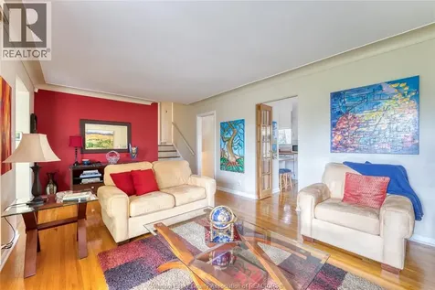 1043 Westchester Drive Windsor ON N8S 3Z1