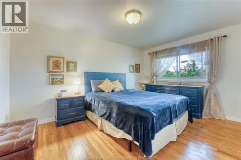 1043 Westchester Drive Windsor ON N8S 3Z1
