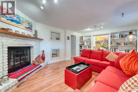 1043 Westchester Drive Windsor ON N8S 3Z1