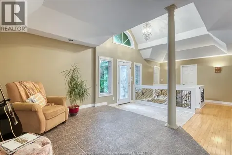 2703 Lombardy Crescent Lasalle ON N9H 2Z1