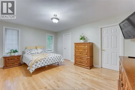 2703 Lombardy Crescent Lasalle ON N9H 2Z1