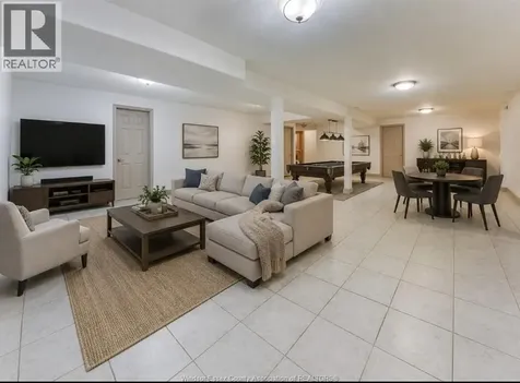 2703 Lombardy Crescent Lasalle ON N9H 2Z1