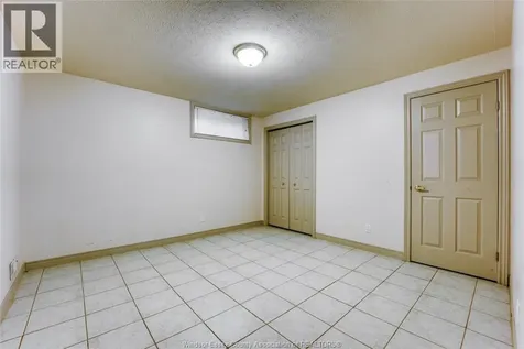 2703 Lombardy Crescent Lasalle ON N9H 2Z1