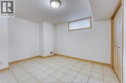2703 Lombardy Crescent Lasalle ON N9H 2Z1