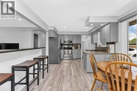 305 Edgewater Boulevard Tecumseh ON N8N 2G9