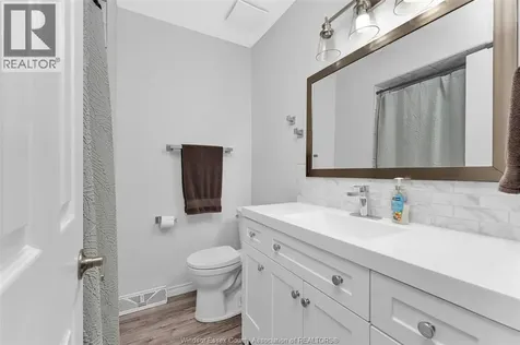 305 Edgewater Boulevard Tecumseh ON N8N 2G9