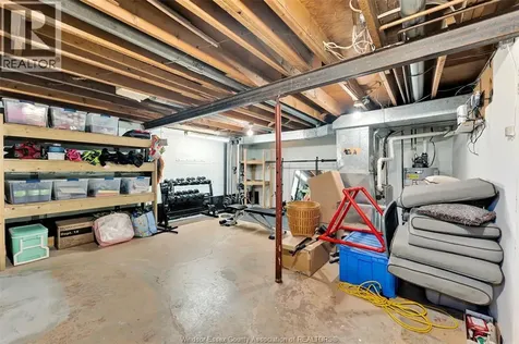 305 Edgewater Boulevard Tecumseh ON N8N 2G9