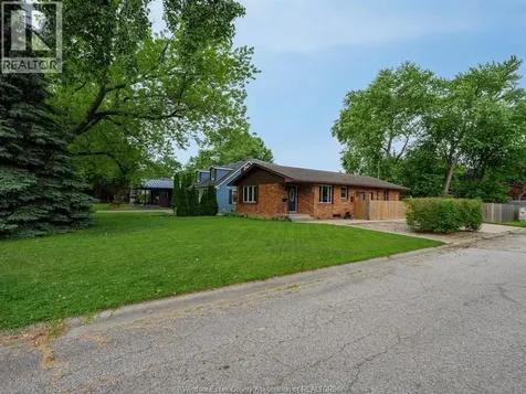 305 Edgewater Boulevard Tecumseh ON N8N 2G9