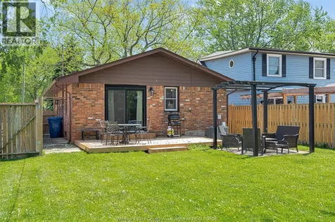 305 Edgewater Boulevard Tecumseh ON N8N 2G9
