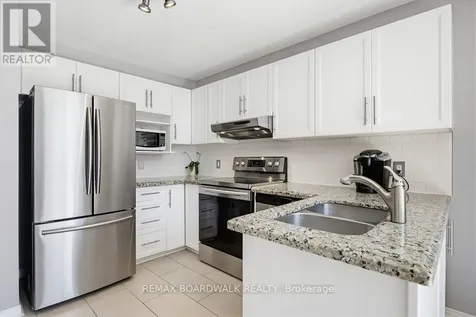 10 Valemont Street Ottawa ON K2G 6Y1