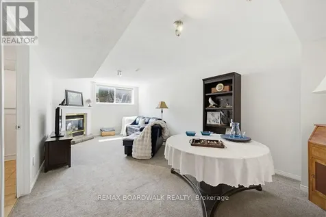 10 Valemont Street Ottawa ON K2G 6Y1