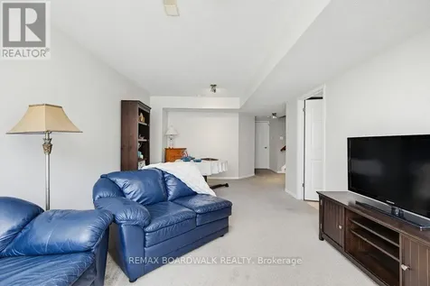 10 Valemont Street Ottawa ON K2G 6Y1