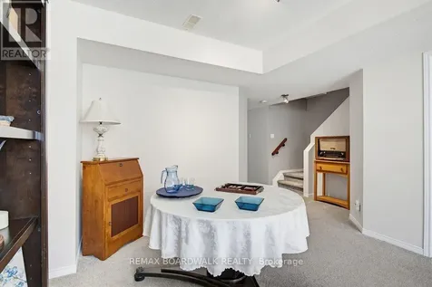 10 Valemont Street Ottawa ON K2G 6Y1