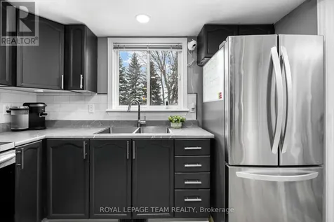 29 Grenadier Way Ottawa ON K2J 4L3
