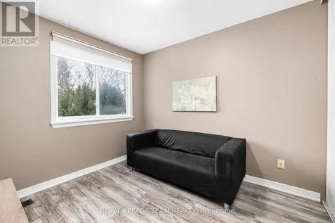 29 Grenadier Way Ottawa ON K2J 4L3